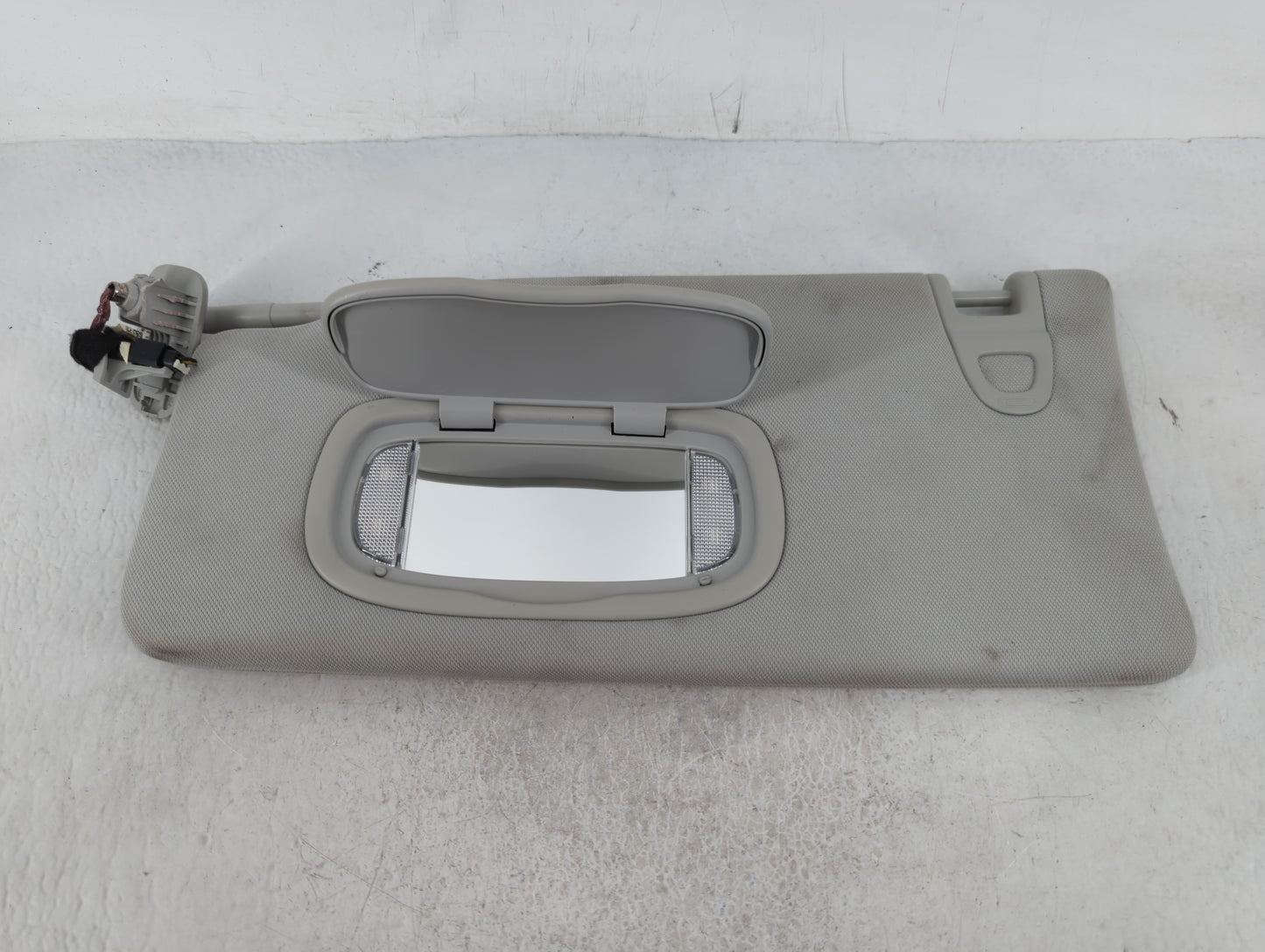2021 Jeep Compass Sun Visor Shade Replacement Driver Left Mirror Fits OEM Used Auto Parts - Oemusedautoparts1.com