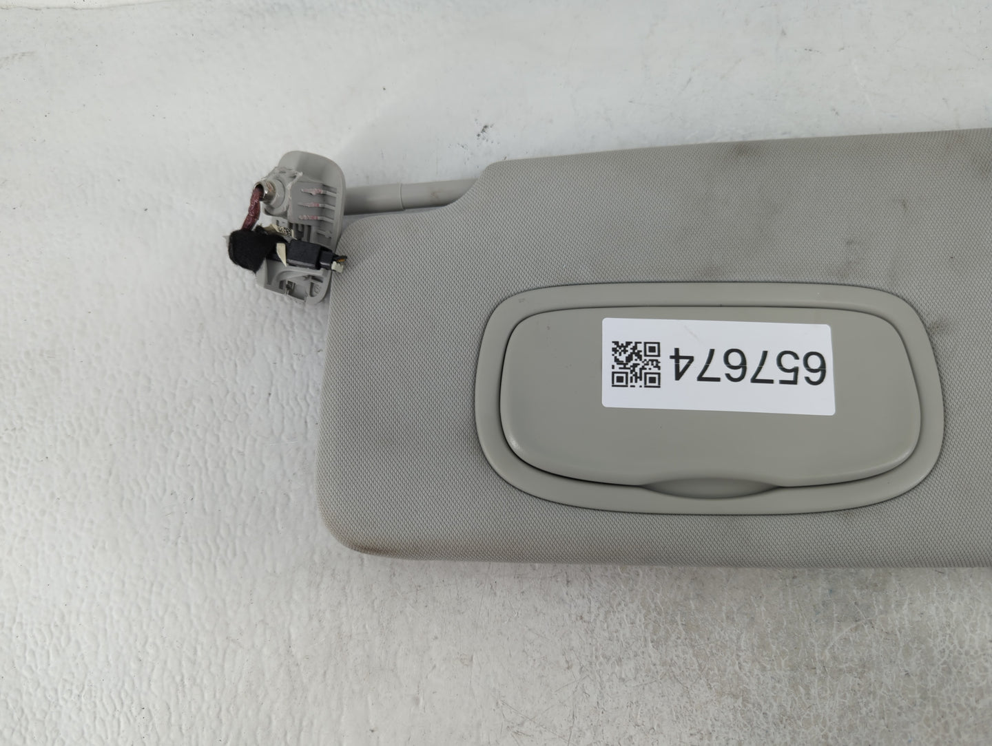 2021 Jeep Compass Sun Visor Shade Replacement Driver Left Mirror Fits OEM Used Auto Parts - Oemusedautoparts1.com