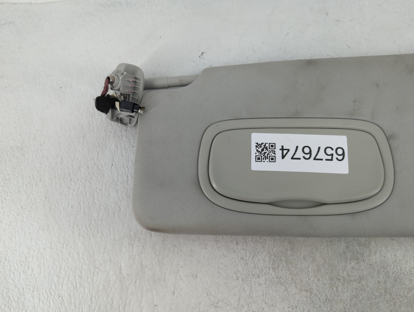 2021 Jeep Compass Sun Visor Shade Replacement Driver Left Mirror Fits OEM Used Auto Parts - Oemusedautoparts1.com