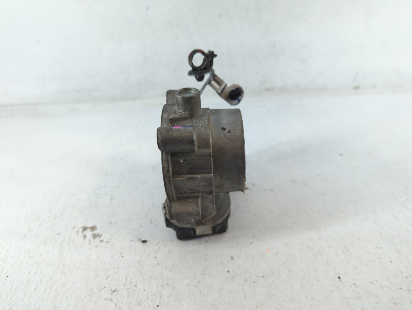 2017-2022 Jeep Compass Throttle Body P/N:04891970AC Fits Fits 2014 2015 2016 2017 2018 2019 2020 2021 2022 OEM Used Auto Par