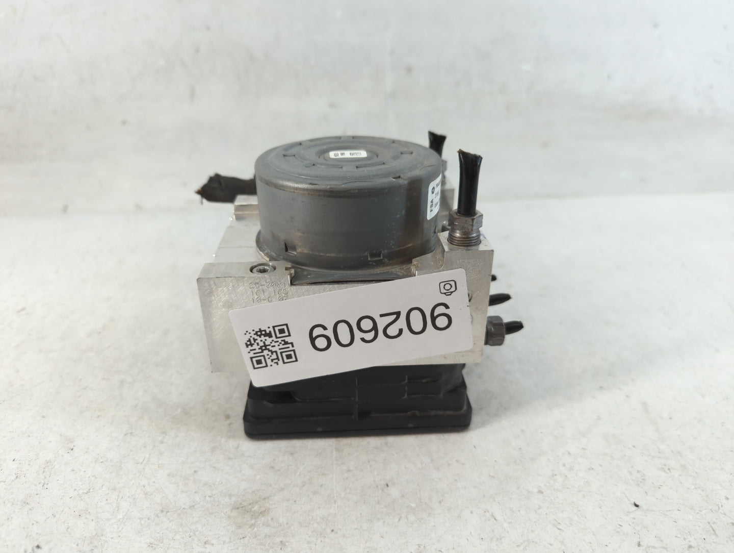 2021 Jeep Compass ABS Pump Control Module Replacement P/N:P68485884AB Fits OEM Used Auto Parts - Oemusedautoparts1.com