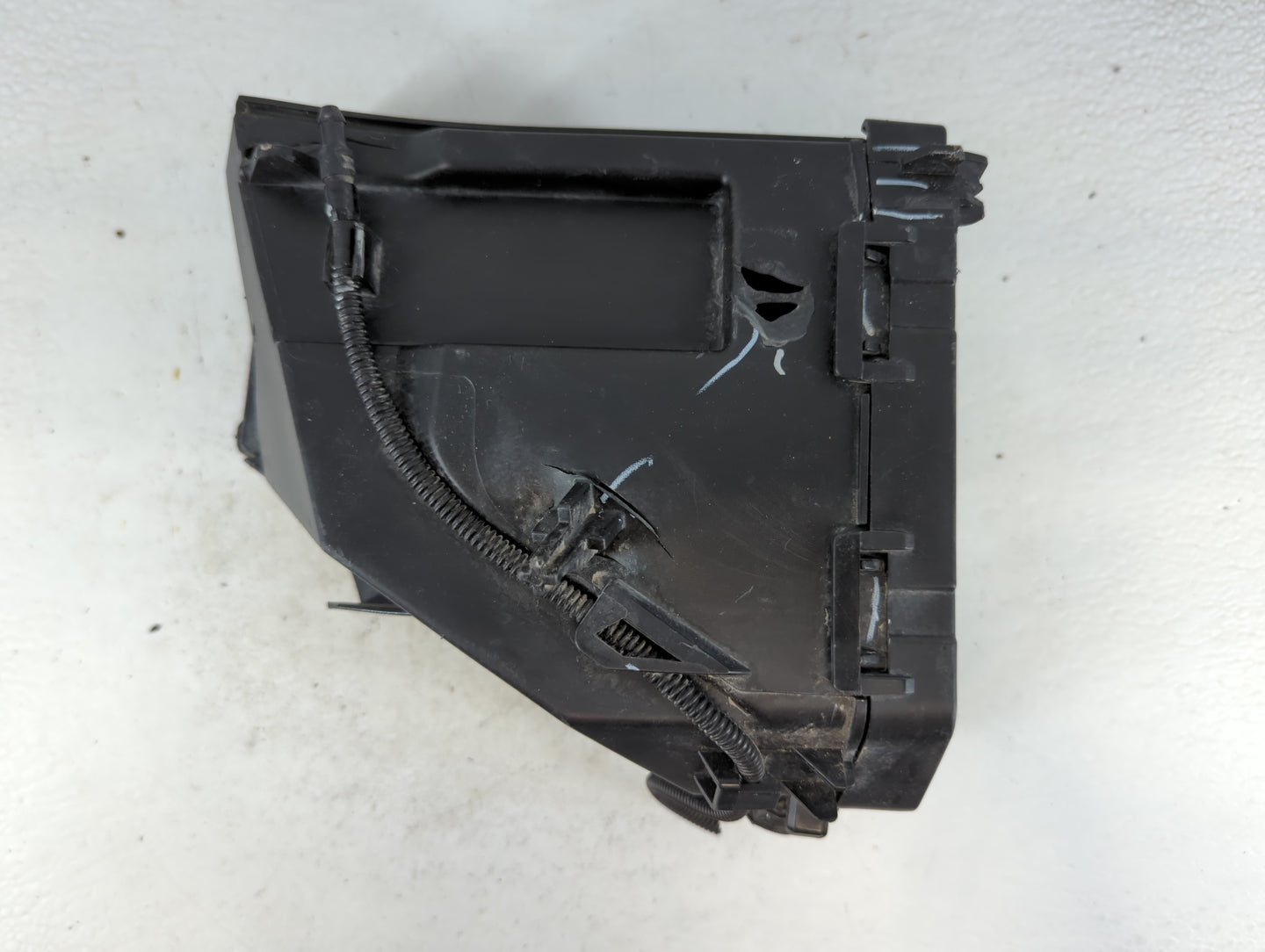 2021 Jeep Compass Fusebox Fuse Box Panel Relay Module Fits OEM Used Auto Parts - Oemusedautoparts1.com