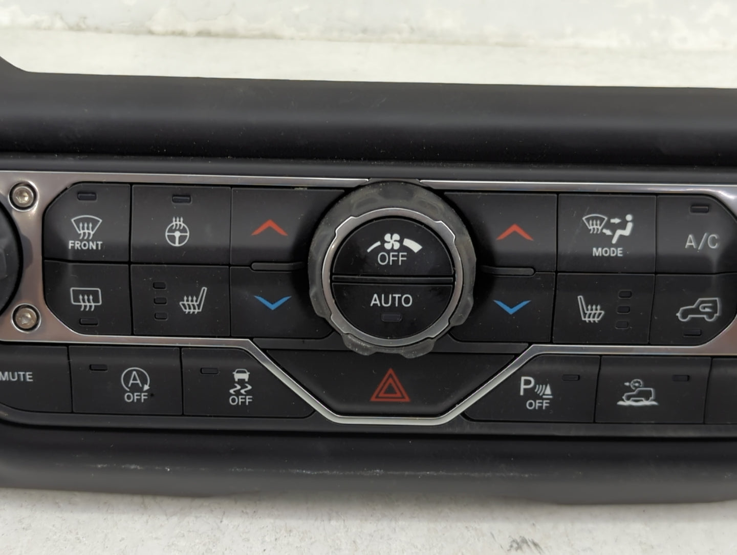 2021-2022 Jeep Gladiator Climate Control Module Temperature AC/Heater Replacement P/N:P7BU53DX9AB Fits Fits 2021 2022 OEM Us