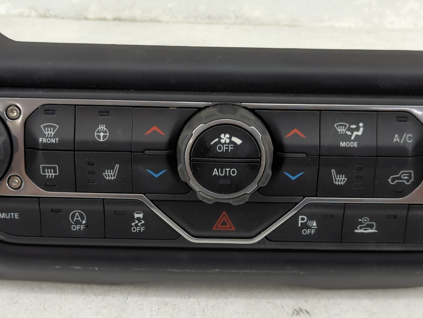2021-2022 Jeep Gladiator Climate Control Module Temperature AC/Heater Replacement P/N:P7BU53DX9AB Fits Fits 2021 2022 OEM Us