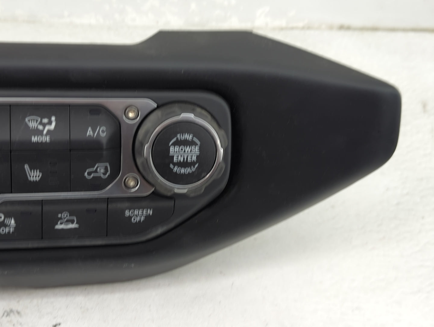 2021-2022 Jeep Gladiator Climate Control Module Temperature AC/Heater Replacement P/N:P7BU53DX9AB Fits Fits 2021 2022 OEM Us