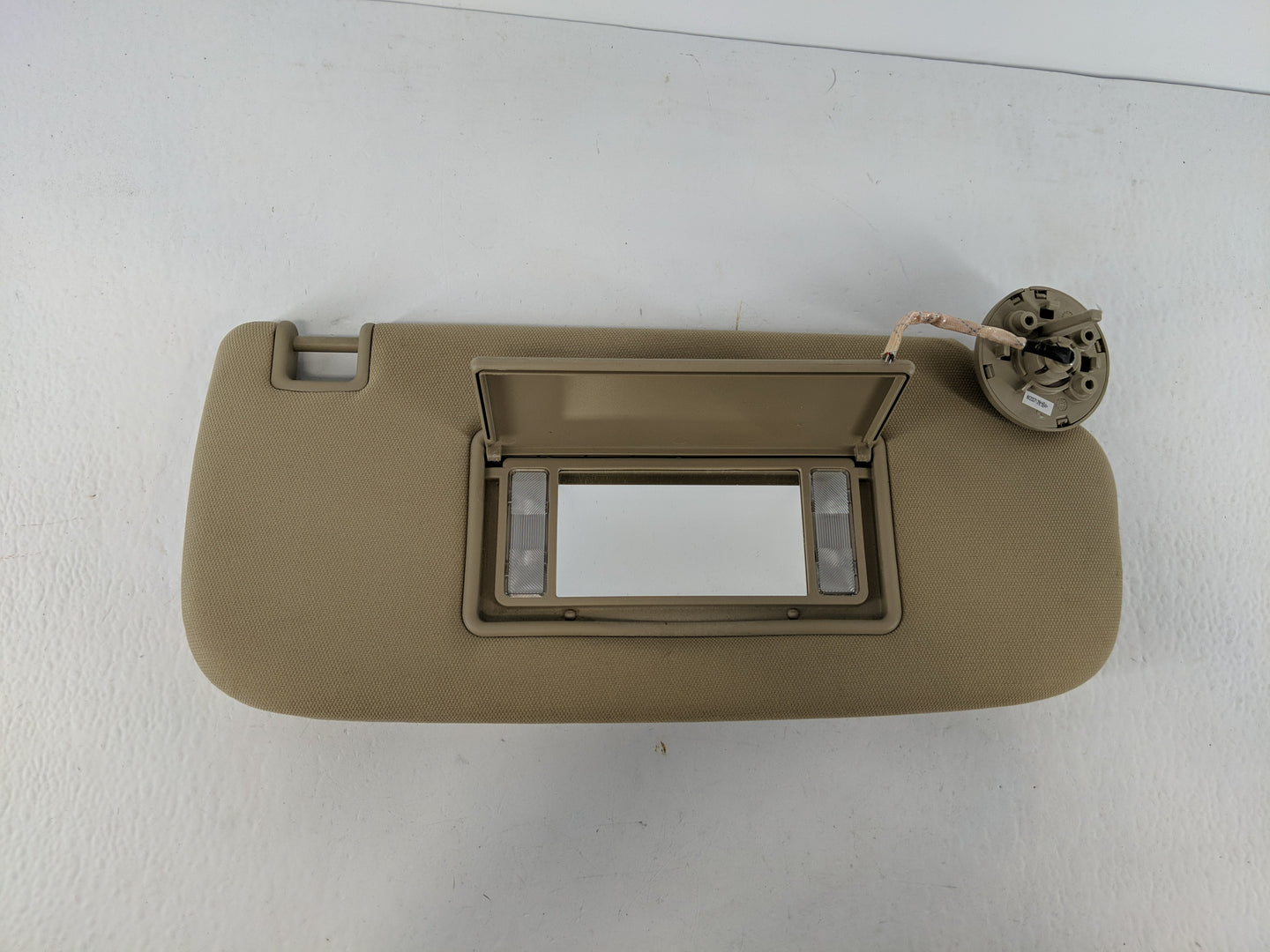 2014-2022 Jeep Grand Cherokee Sun Visor Shade Replacement Passenger Right Mirror Fits OEM Used Auto Parts - Oemusedautoparts