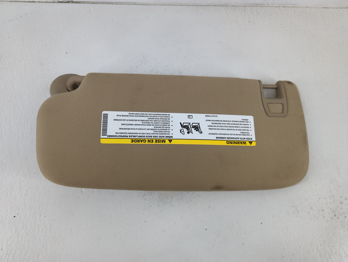 2014-2022 Jeep Grand Cherokee Sun Visor Shade Replacement Passenger Right Mirror Fits OEM Used Auto Parts - Oemusedautoparts