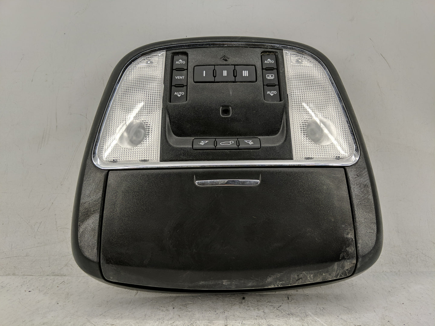 2021 Jeep Grand Cherokee Overhead Roof Console - Oemusedautoparts1.com