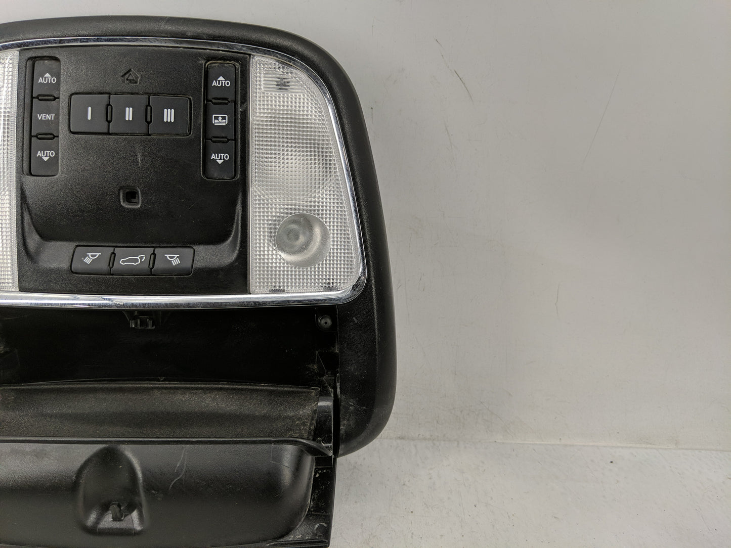 2021 Jeep Grand Cherokee Overhead Roof Console - Oemusedautoparts1.com