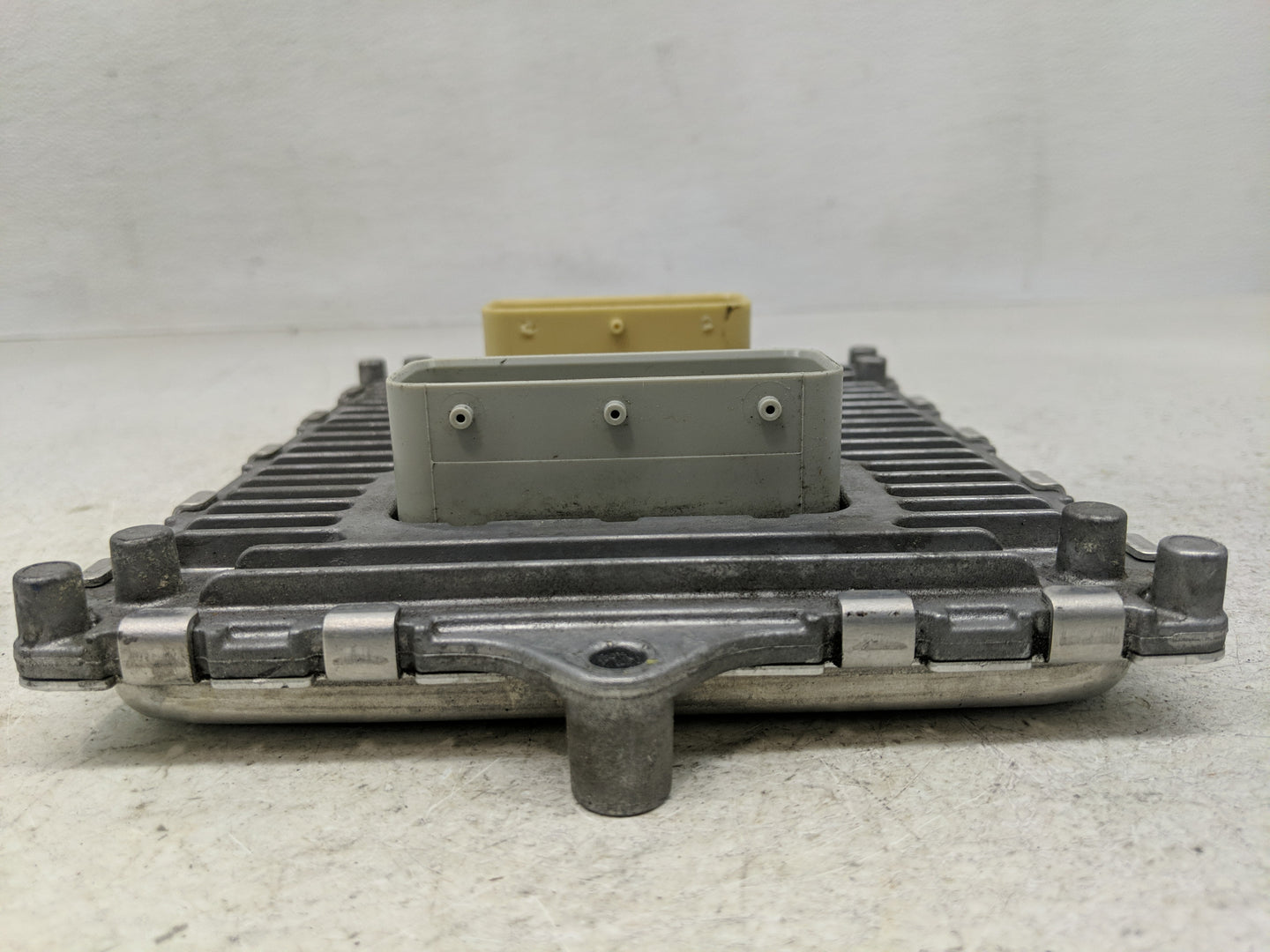 2020-2022 Jeep Grand Cherokee PCM Engine Control Computer ECU ECM PCU OEM P/N:68434931AB Fits Fits 2020 2021 2022 OEM Used A