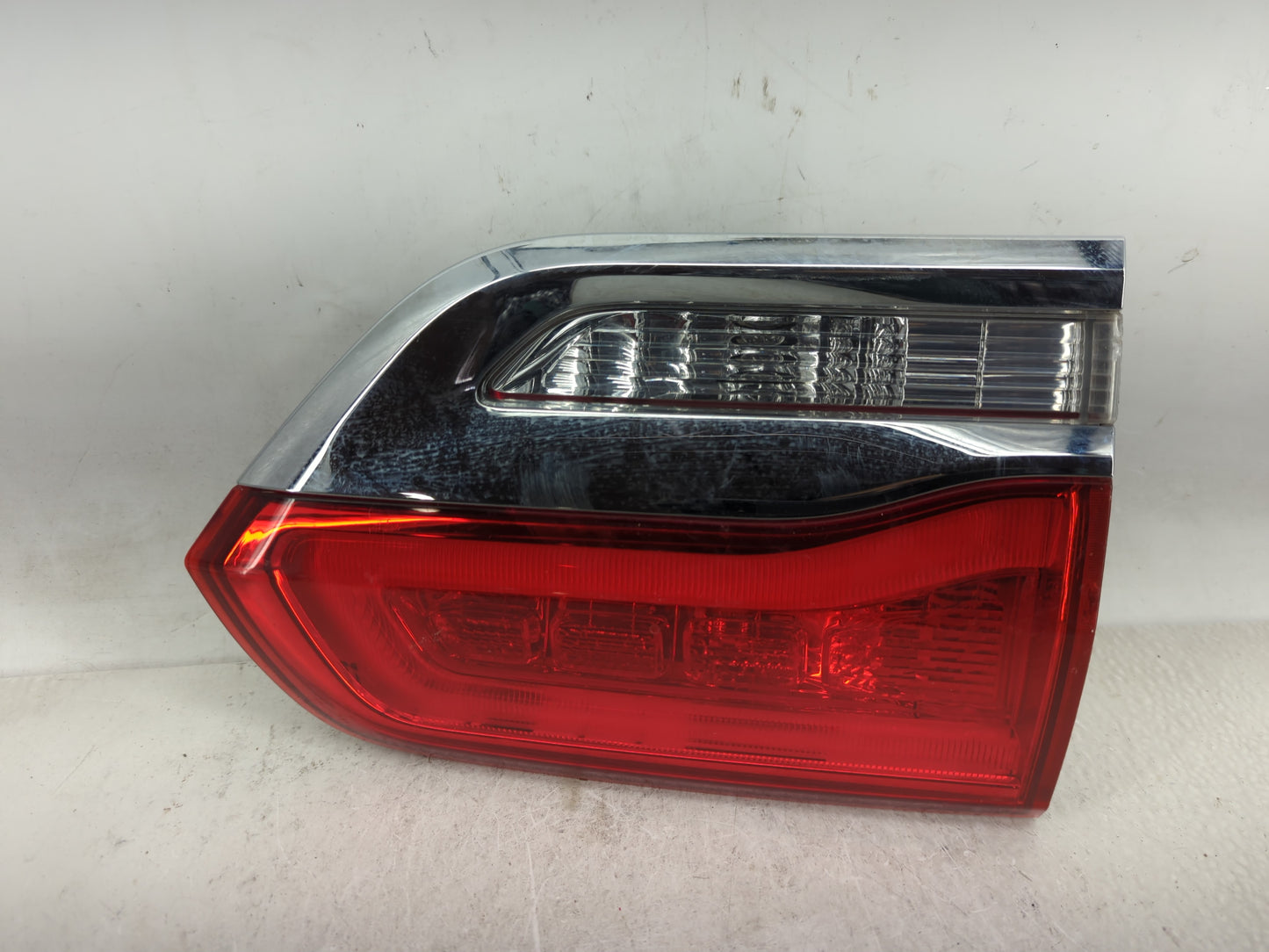 2017-2021 Jeep Grand Cherokee Tail Light Assembly Driver Left OEM P/N:P68110047AC Fits Fits 2017 2018 2019 2020 2021 OEM Use