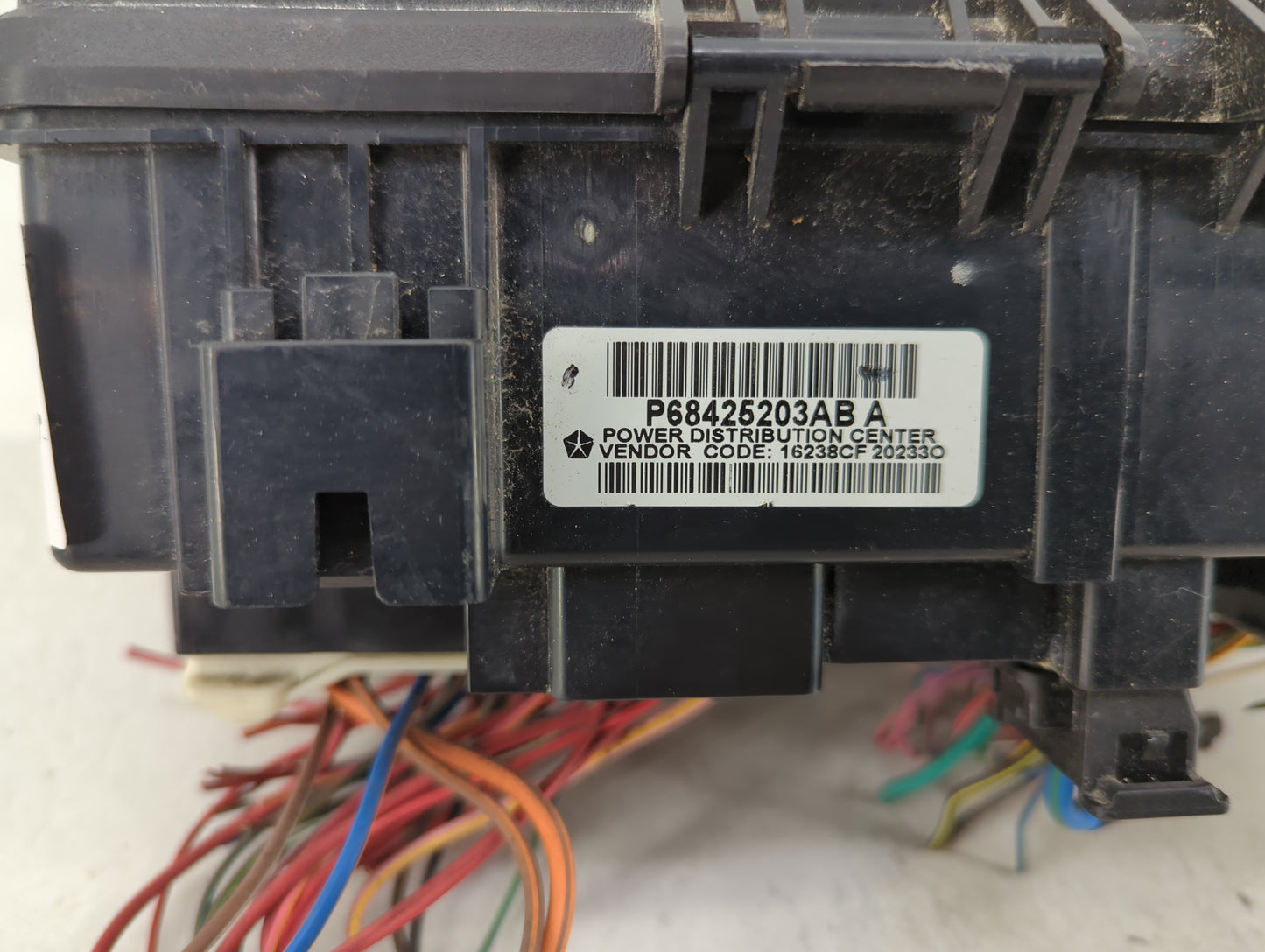 2021 Jeep Grand Cherokee Fusebox Fuse Box Panel Relay Module P/N:68425203AB Fits OEM Used Auto Parts - Oemusedautoparts1.com