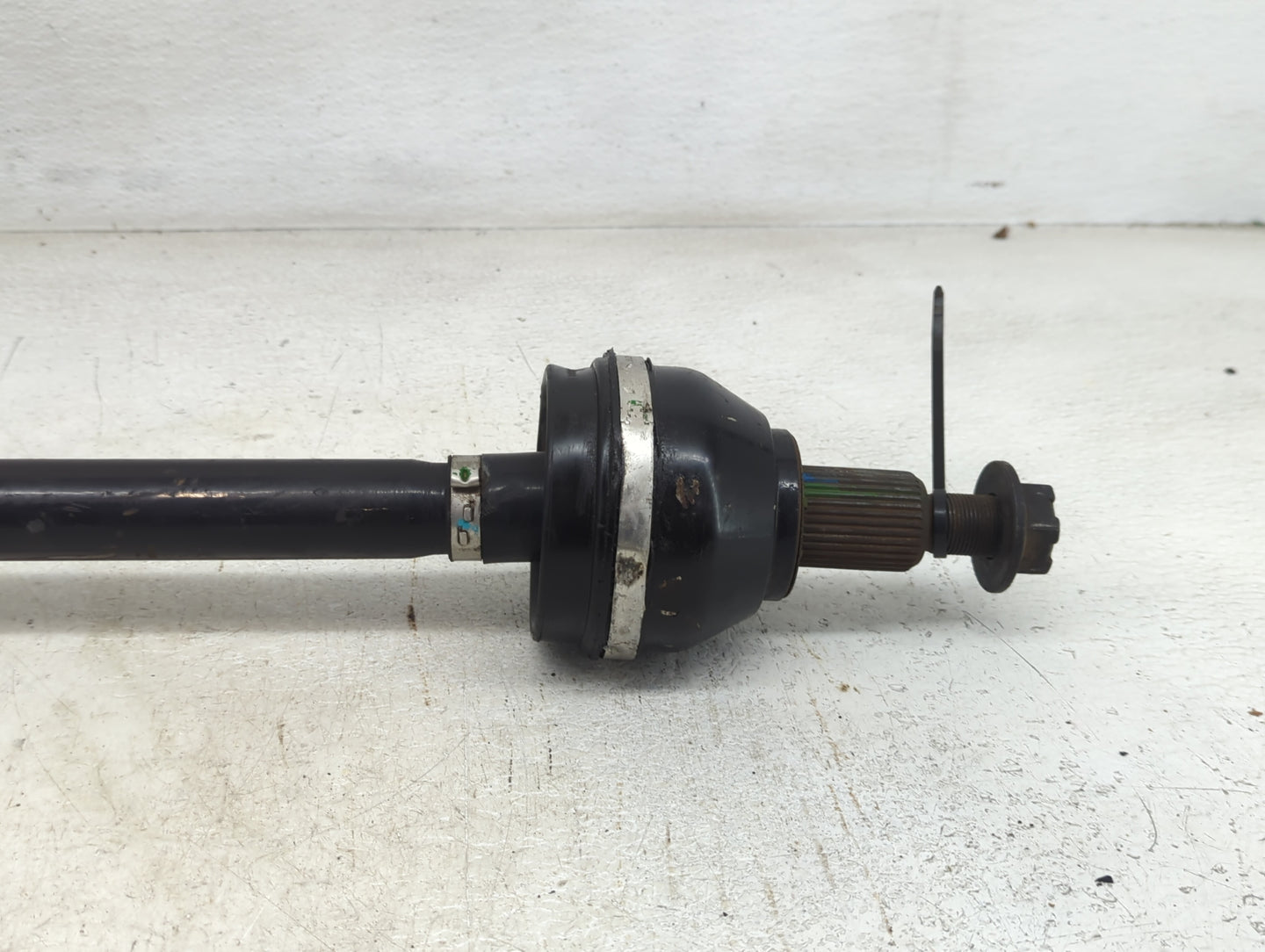 2021-2022 Jeep Grand Cherokee Axle Shaft Front Driver Cv C/v - Oemusedautoparts1.com