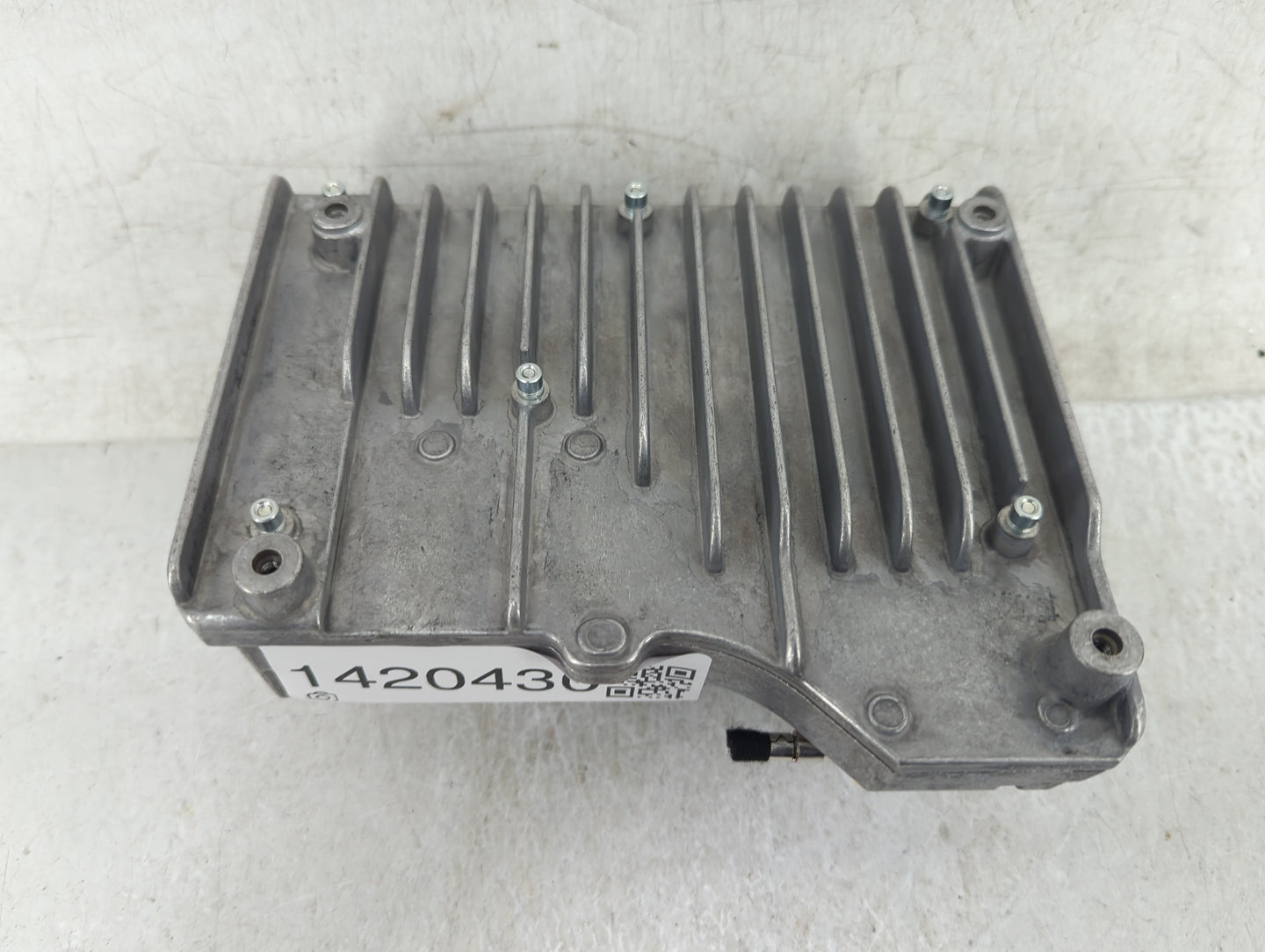 2021-2022 Jeep Grand Cherokee Radio AM FM Cd Player Receiver Replacement Fits Fits 2021 2022 OEM Used Auto Parts - Oemusedau