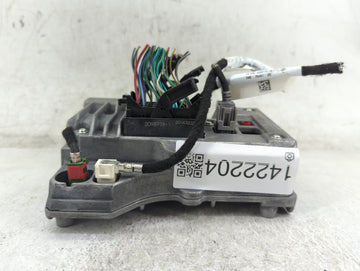 2021-2022 Jeep Grand Cherokee Radio AM FM Cd Player Receiver Replacement P/N:68520192AB P68404384AB Fits Fits 2021 2022 OEM Used Auto Parts