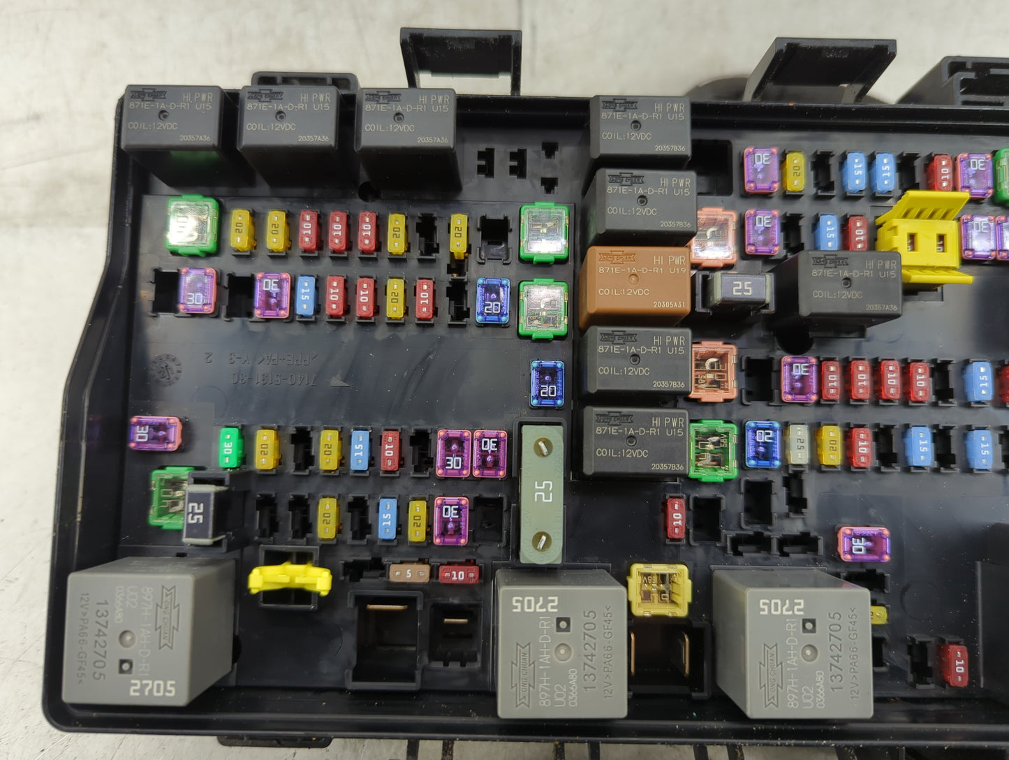 2021 Jeep Grand Cherokee Fusebox Fuse Box Panel Relay Module P/N:P68425194AB Fits OEM Used Auto Parts - Oemusedautoparts1.co