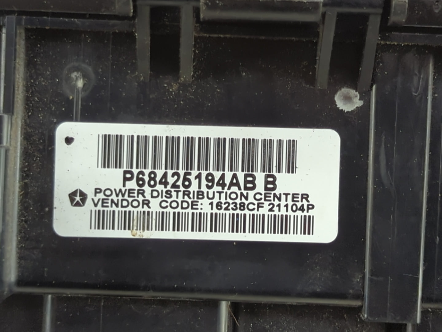 2021 Jeep Grand Cherokee Fusebox Fuse Box Panel Relay Module P/N:P68425194AB Fits OEM Used Auto Parts - Oemusedautoparts1.co