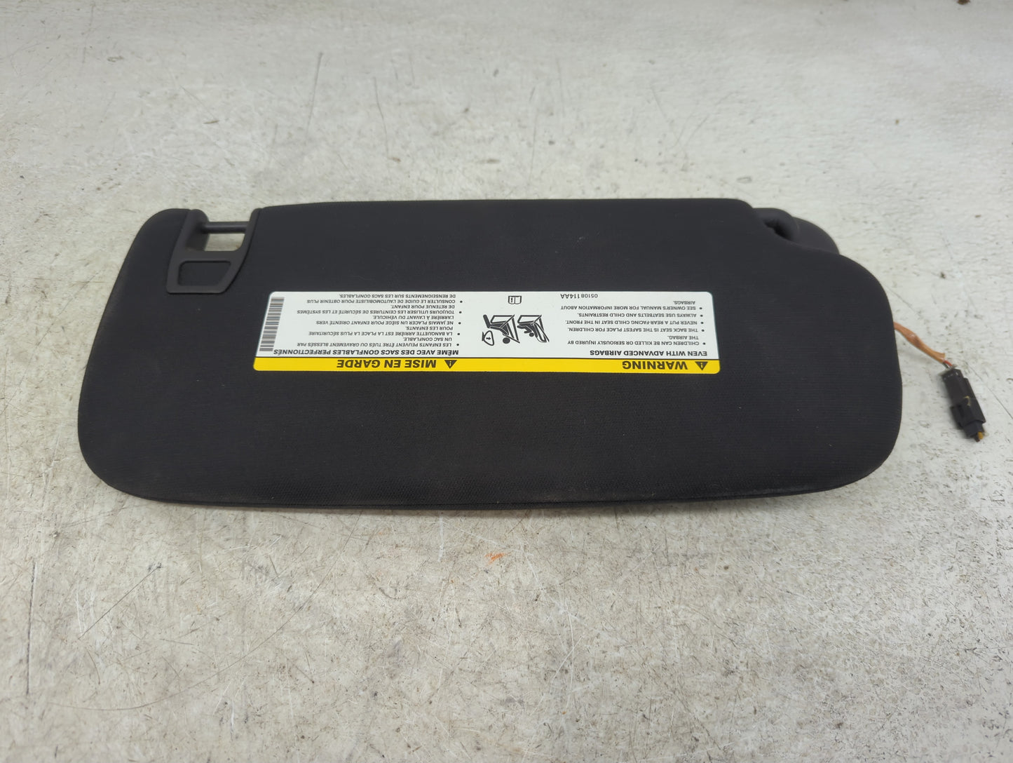 2014-2022 Jeep Grand Cherokee Sun Visor Shade Replacement Driver Left Mirror Fits OEM Used Auto Parts - Oemusedautoparts1.co