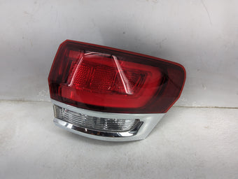 compare product 2021 Jeep Grand Cherokee Tail Light Assembly Passenger Right OEM P/N:P68471328AA F00HTC413800 Fits OEM Used Auto Parts