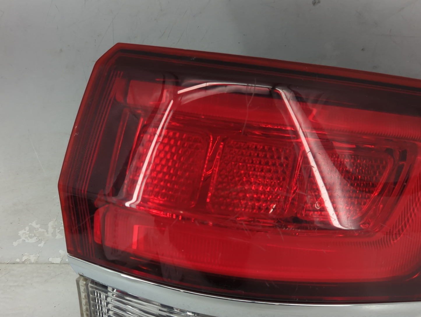 2021 Jeep Grand Cherokee Tail Light Assembly Passenger Right OEM P/N:P68471328AA F00HTC413800 Fits OEM Used Auto Parts - Oem