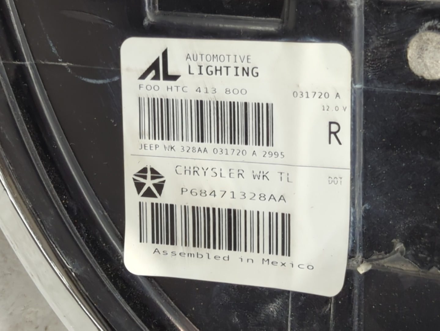 2021 Jeep Grand Cherokee Tail Light Assembly Passenger Right OEM P/N:P68471328AA F00HTC413800 Fits OEM Used Auto Parts - Oem