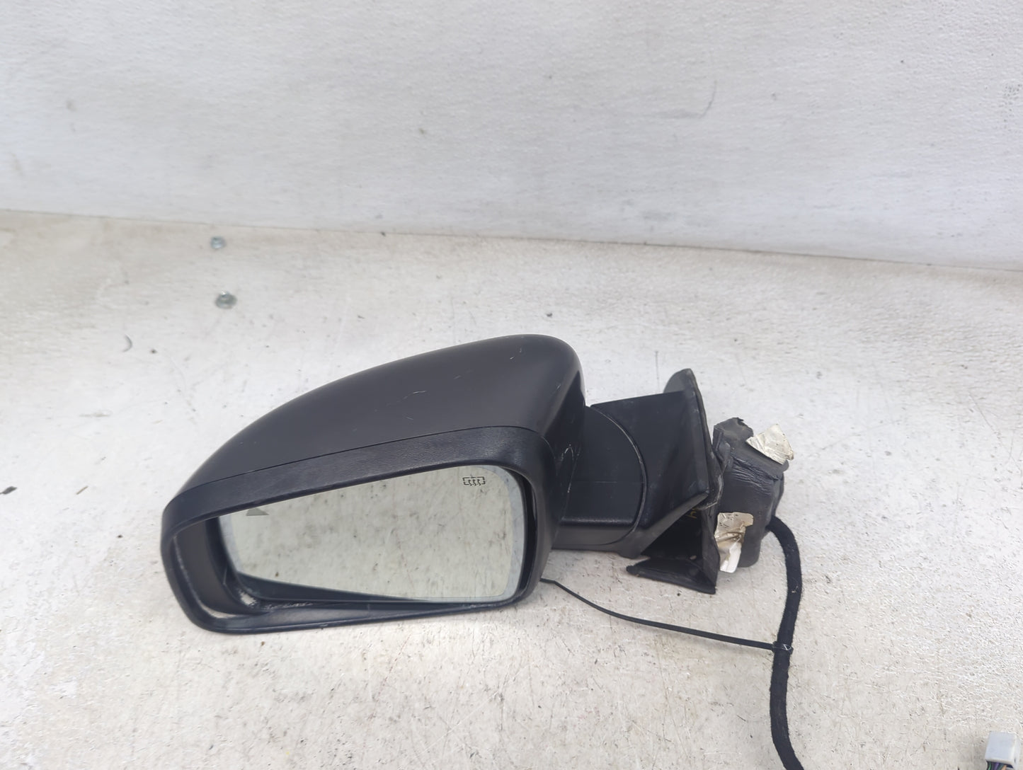 2016-2022 Jeep Grand Cherokee Driver Side View Mirror - Left Door Mirror OEM Used - Oemusedautoparts1.com