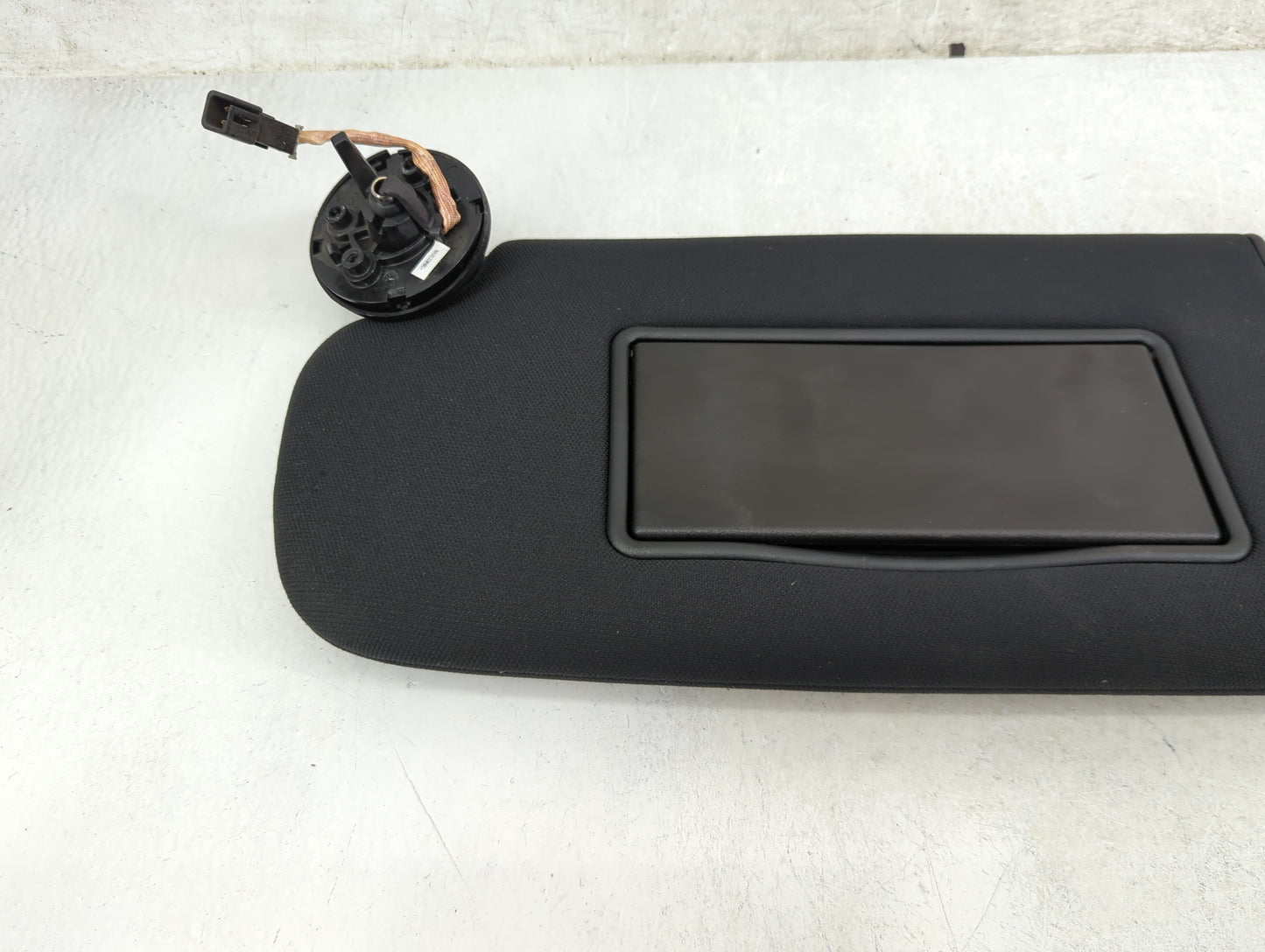 2014-2022 Jeep Grand Cherokee Sun Visor Shade Replacement Driver Left Mirror Fits OEM Used Auto Parts - Oemusedautoparts1.co