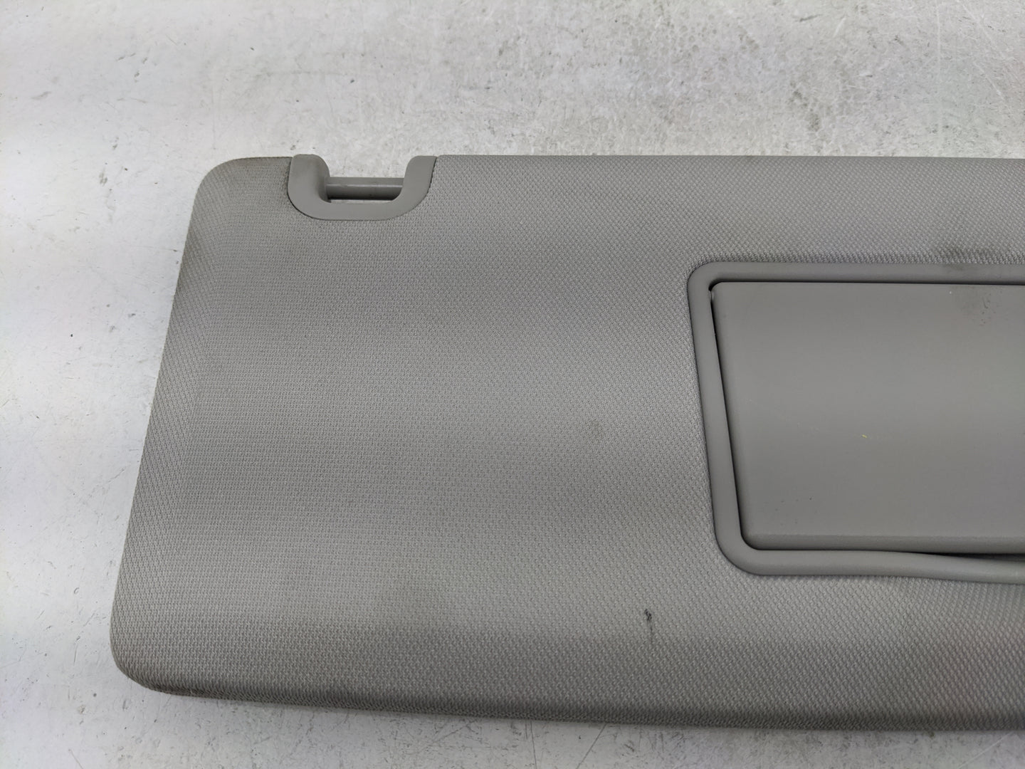 2021-2022 Jeep Grand Cherokee Sun Visor Shade Replacement Passenger Right Mirror Fits Fits 2021 2022 OEM Used Auto Parts - O