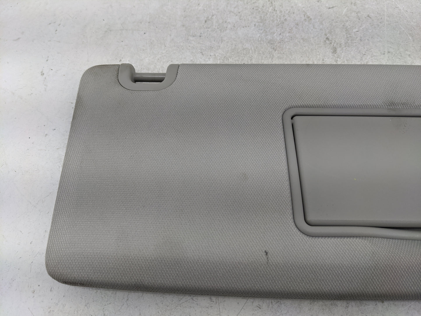 2021-2022 Jeep Grand Cherokee Sun Visor Shade Replacement Passenger Right Mirror Fits Fits 2021 2022 OEM Used Auto Parts - O