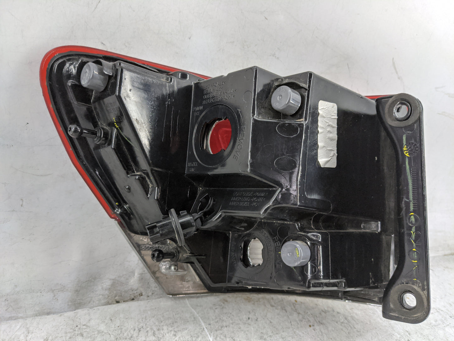 2021 Jeep Grand Cherokee Tail Light Assembly Passenger Right OEM P/N:P68471328AA 68471328AA Fits OEM Used Auto Parts - Oemus