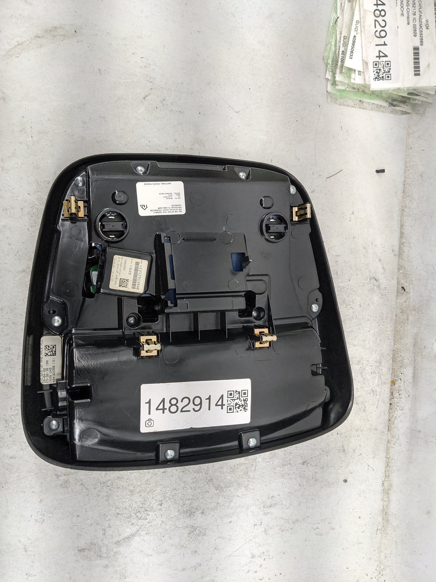 2021 Jeep Grand Cherokee Overhead Roof Console Black - Oemusedautoparts1.com