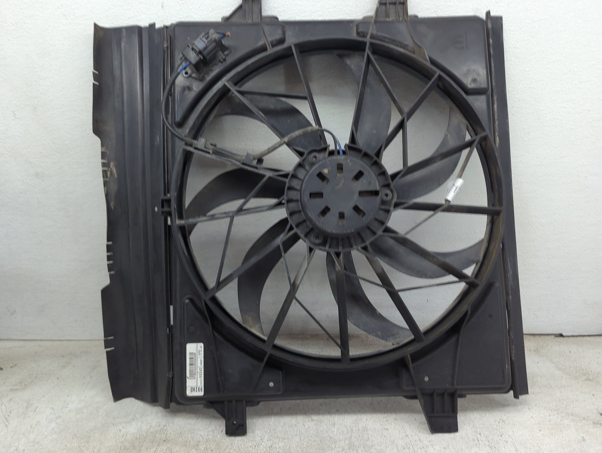 2011-2022 Jeep Grand Cherokee Electric Radiator Cooling Fan Motor Assembly P/N:992AD 55037 992AD U0807 Fits OEM Used Auto Pa