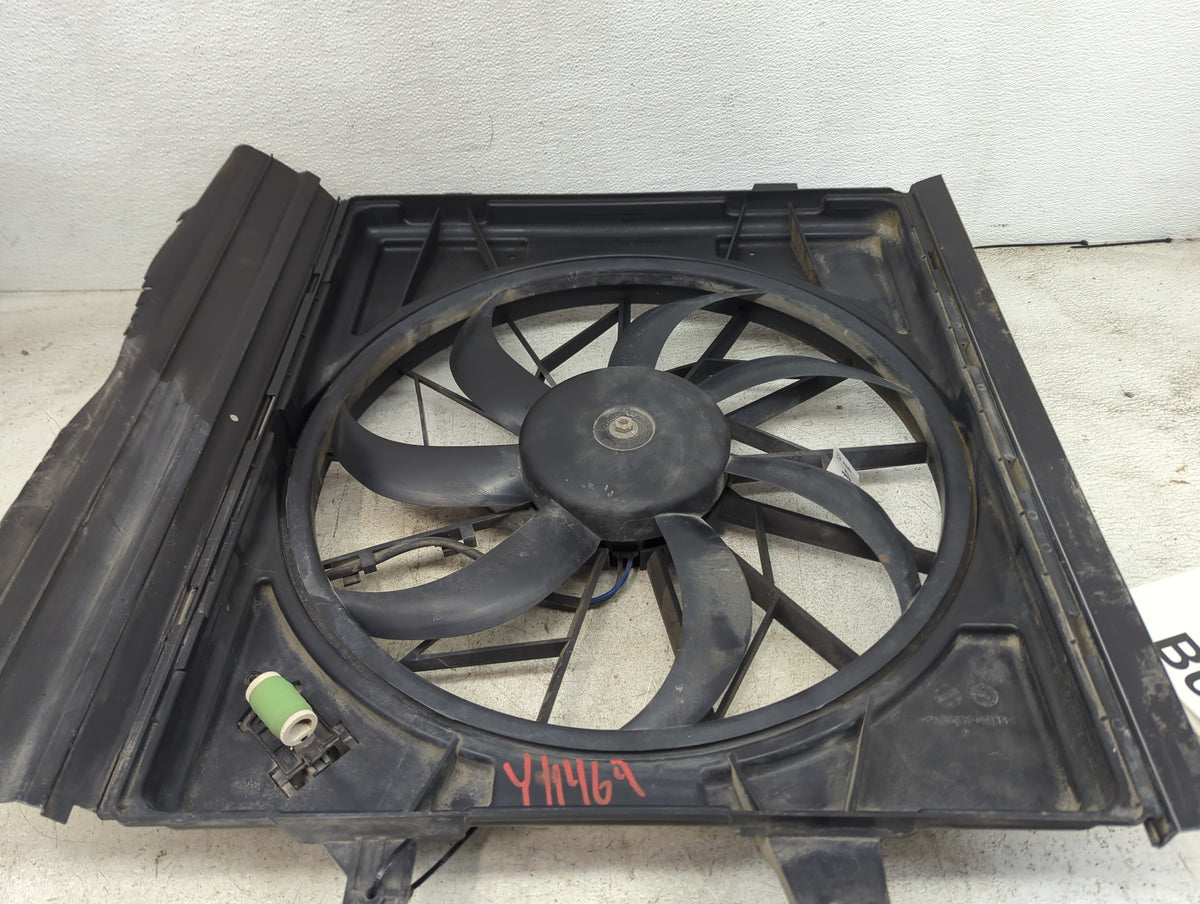 2011-2022 Jeep Grand Cherokee Electric Radiator Cooling Fan Motor Assembly P/N:992AD 55037 992AD U0807 Fits OEM Used Auto Pa