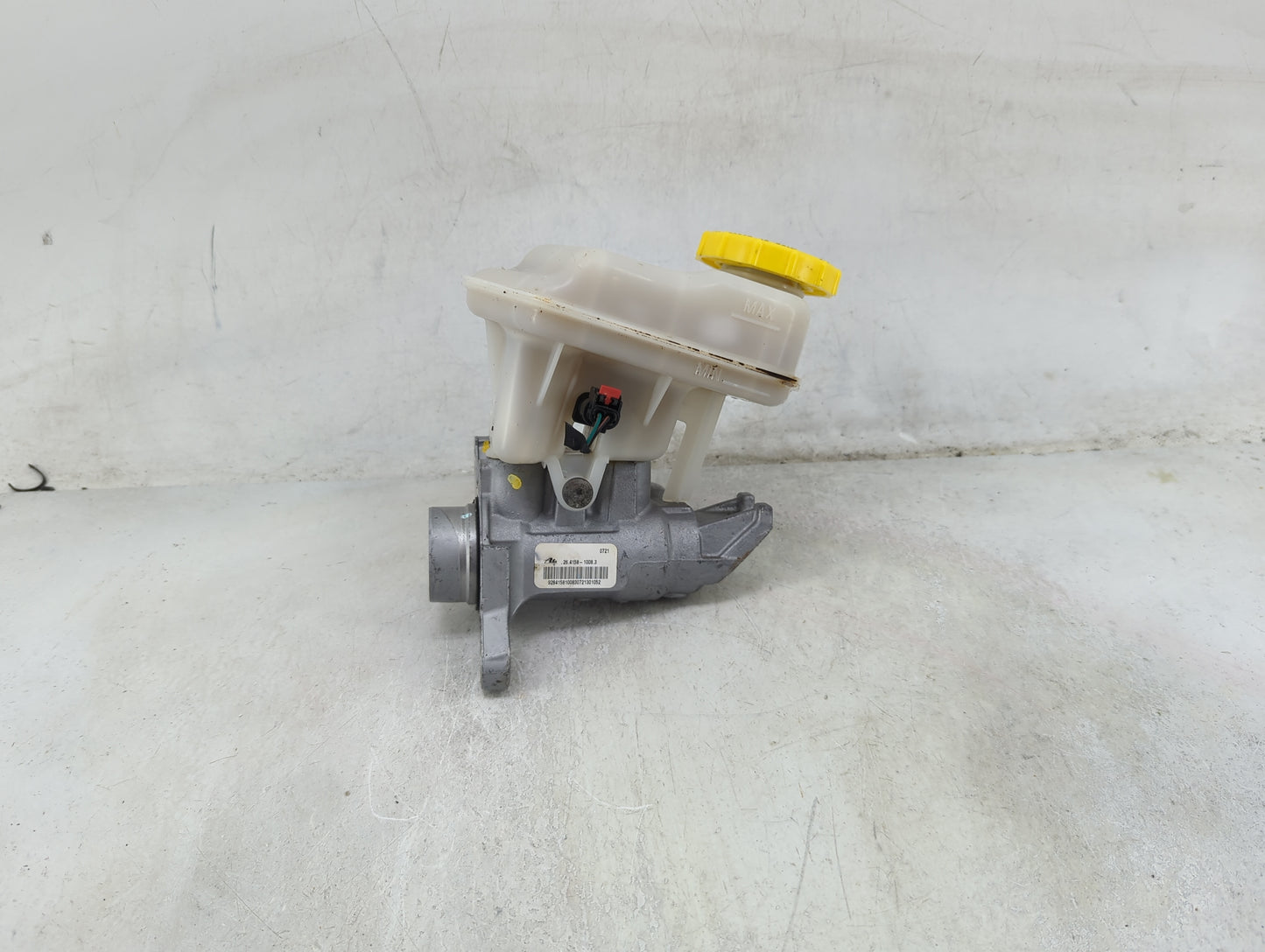 2016-2022 Jeep Grand Cherokee Brake Master Cylinder 1490062 - Oemusedautoparts1.com
