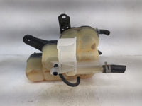 2016 Jeep Grand Cherokee Radiator Coolant Overflow Expansion Tank Bottle 1494322 - Oemusedautoparts1.com
