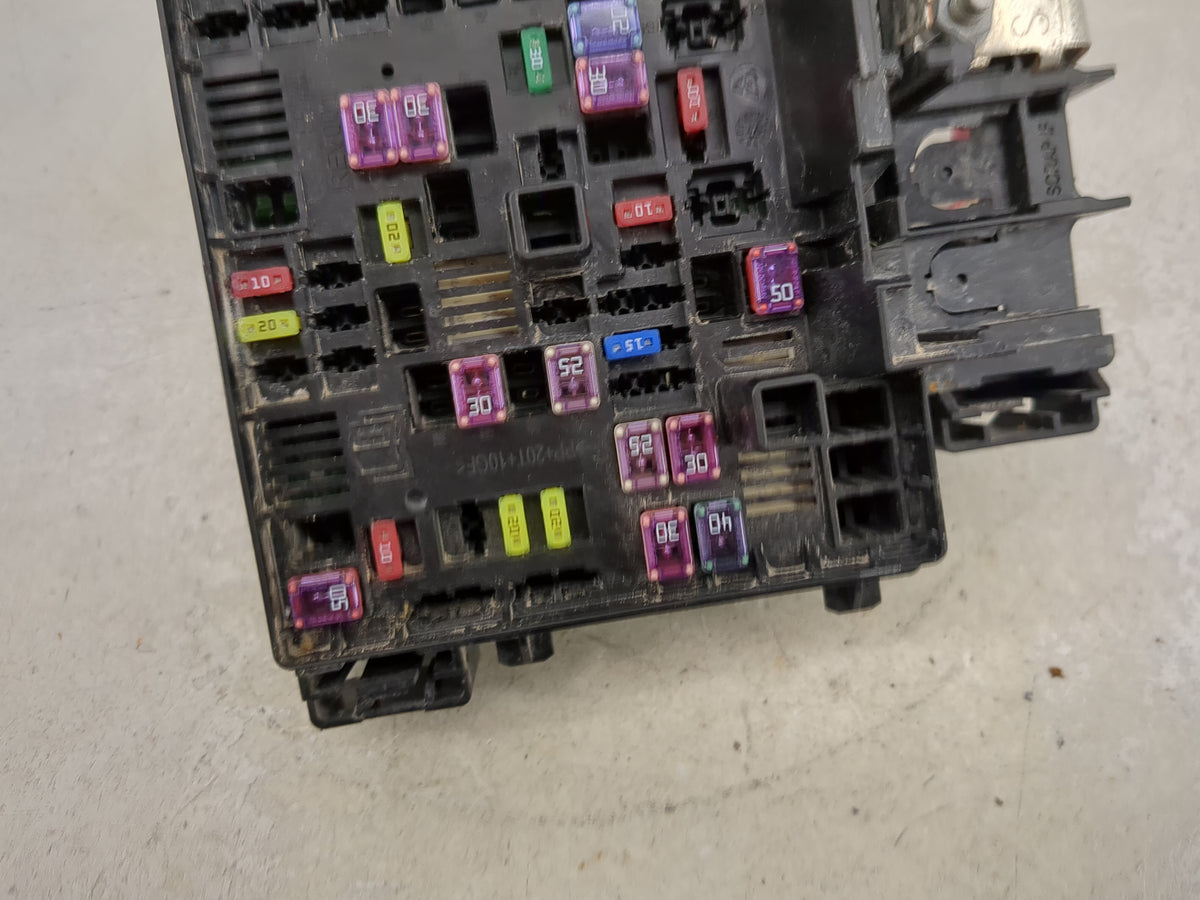 2021 Jeep Grand Cherokee Fusebox Fuse Box Panel Relay Module P/N:6351-4947 REV00 Fits OEM Used Auto Parts - Oemusedautoparts