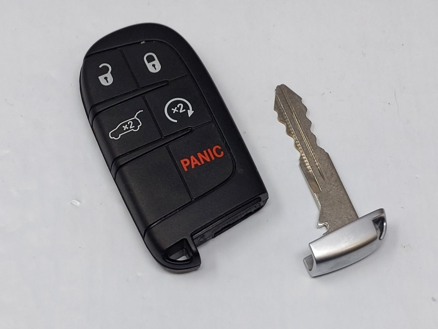 Jeep Keyless Entry Remote Fob M3n-40821302 68143505ac|68143505ac B 5 - Oemusedautoparts1.com