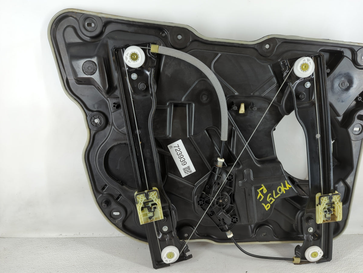 2011-2022 Jeep Grand Cherokee Used Window Regulator Passenger Front 723939 - Oemusedautoparts1.com