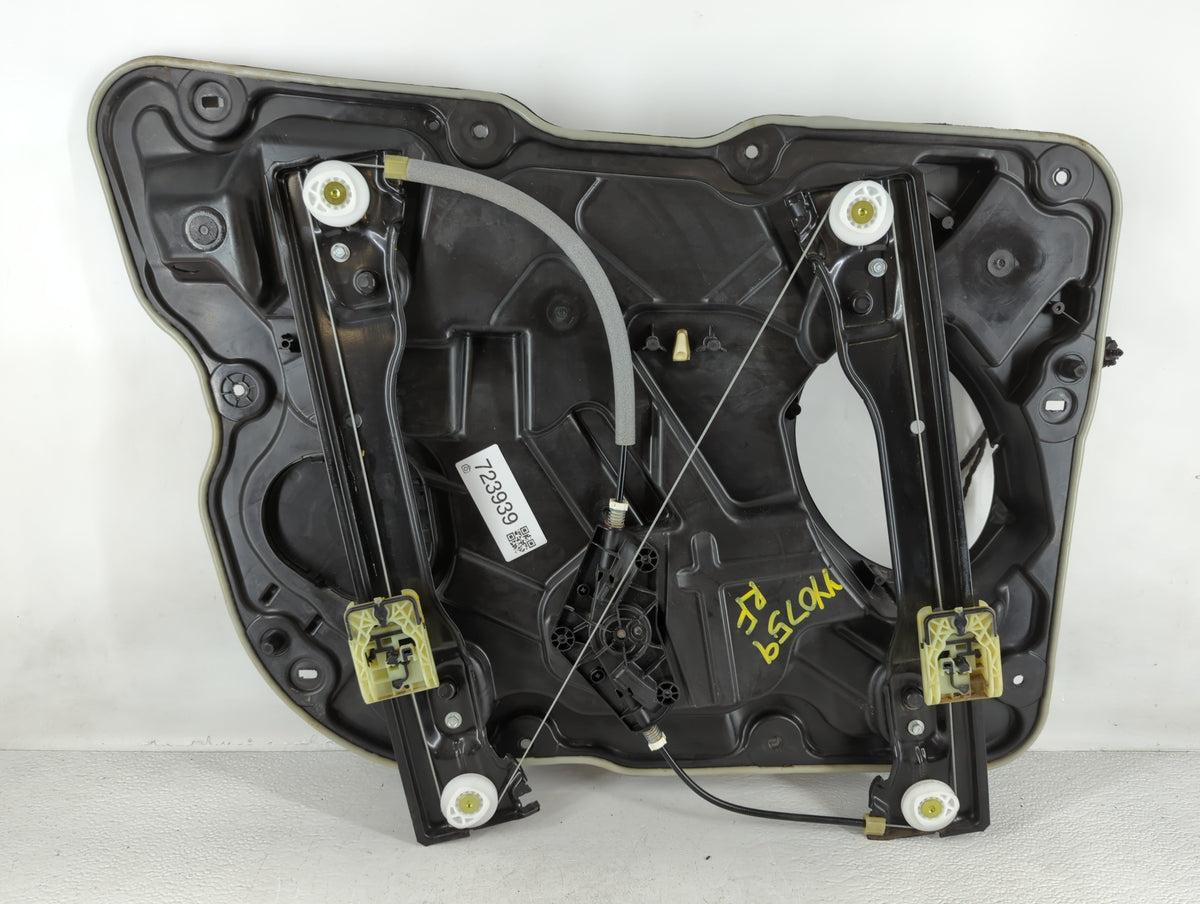 2011-2022 Jeep Grand Cherokee Used Window Regulator Passenger Front 723939 - Oemusedautoparts1.com