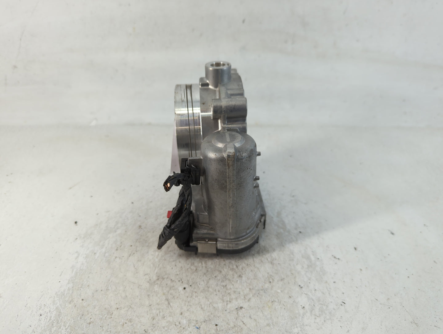 2011-2022 Jeep Grand Cherokee Throttle Body P/N:0 280 750 00X 05184349AF Fits OEM Used Auto Parts - Oemusedautoparts1.com