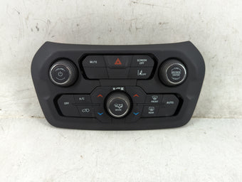 compare product 2021-2022 Jeep Renegade Climate Control Module Temperature AC/Heater Replacement P/N:07357422350 440000124D Fits Fits 2021 2022 OEM Used Auto Parts
