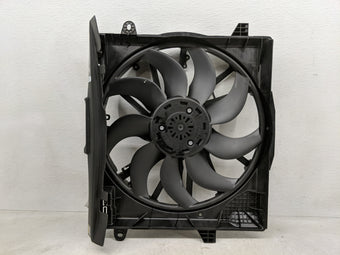 compare product 2021-2022 Jeep Wrangler Electric Radiator Cooling Fan Motor Assembly P/N:68272755AD Fits Fits 2021 2022 OEM Used Auto Parts