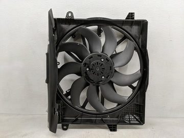 2021-2022 Jeep Wrangler Electric Radiator Cooling Fan Motor Assembly P/N:68272755AD Fits Fits 2021 2022 OEM Used Auto Parts 