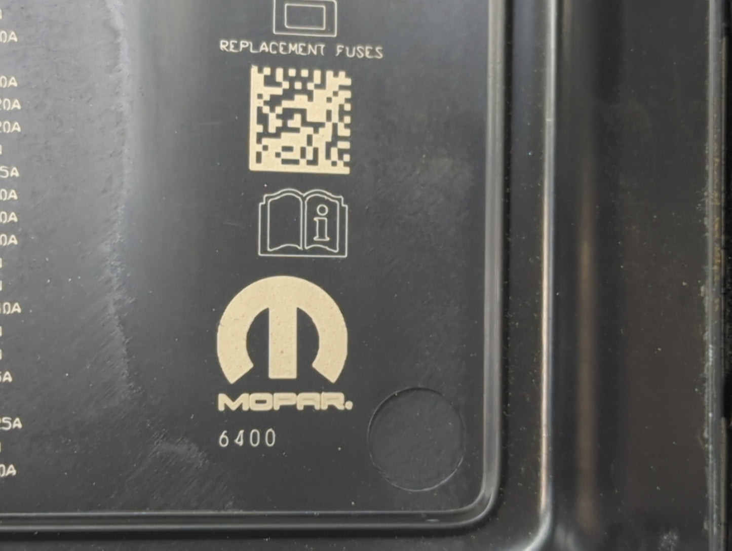 2021 Jeep Wrangler Fusebox Fuse Box Panel Relay Module Fits OEM Used Auto Parts - Oemusedautoparts1.com