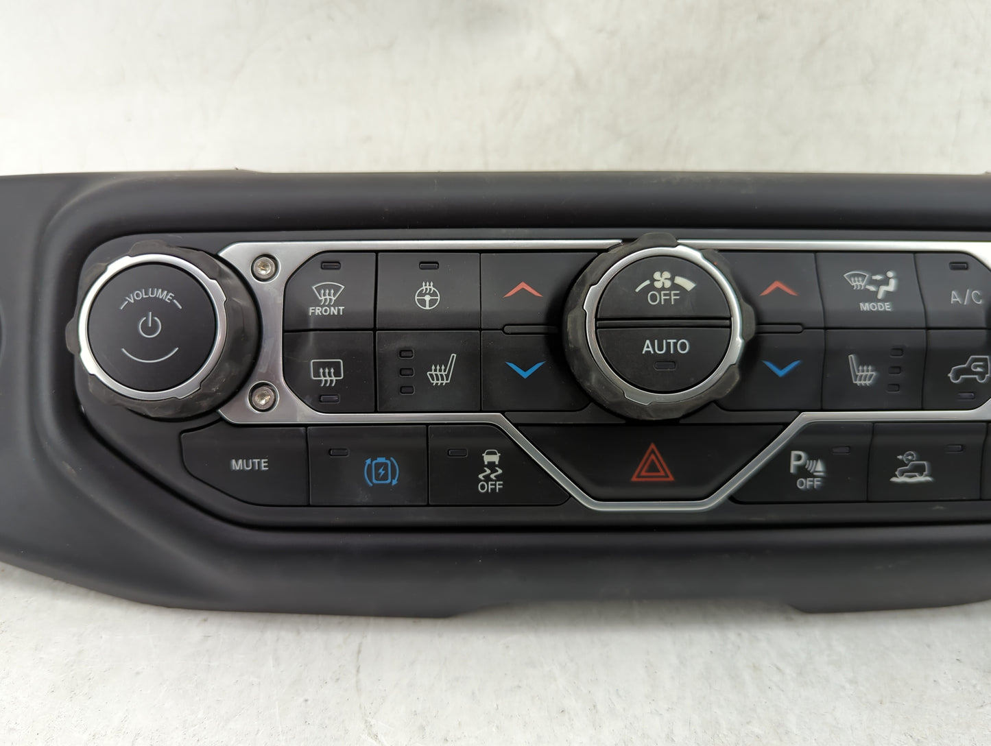 2019-2022 Jeep Wrangler Climate Control Module Temperature AC/Heater Replacement P/N:P6SX94DX9AD Fits Fits 2019 2020 2021 20