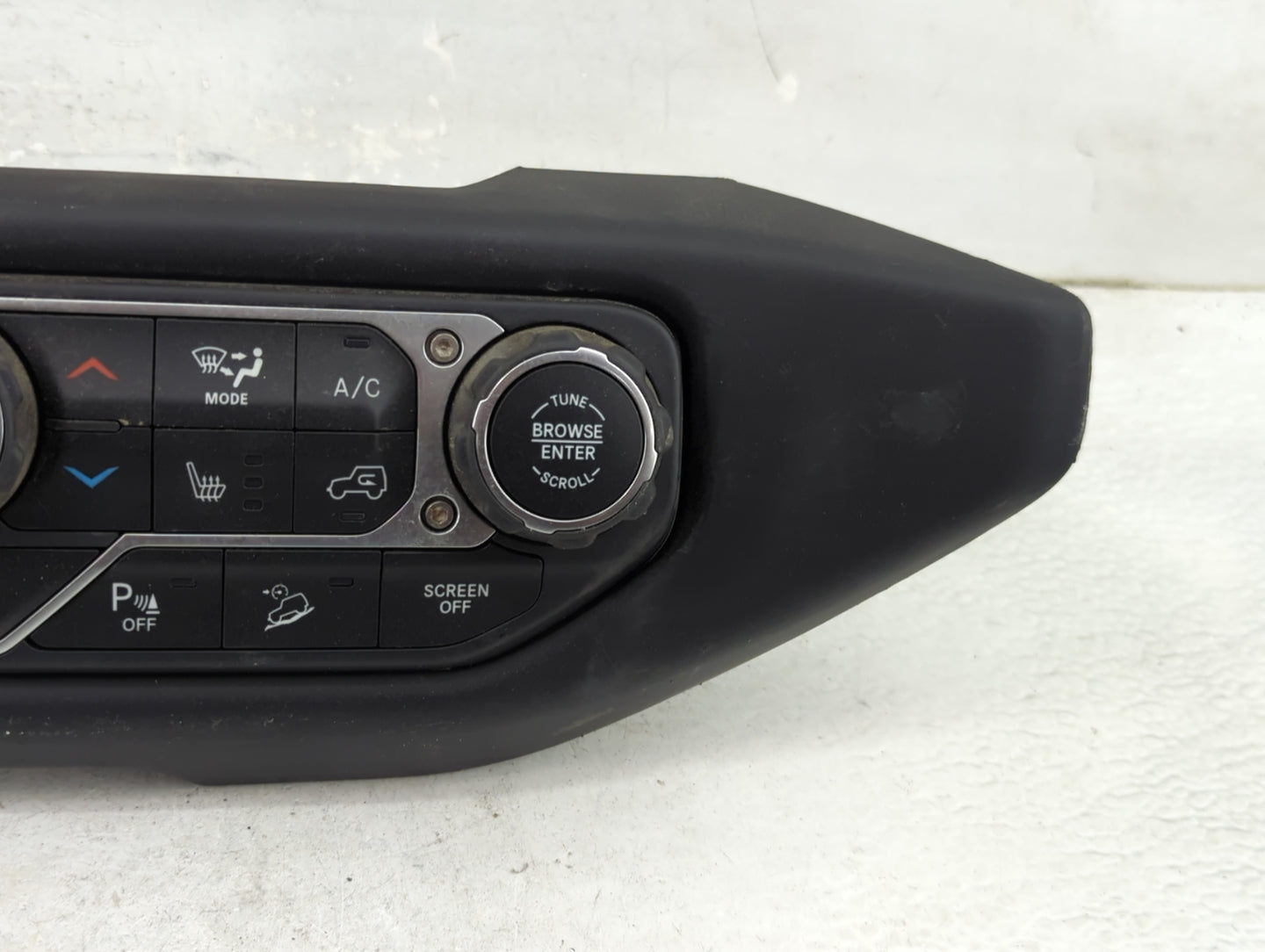 2021-2022 Jeep Wrangler Climate Control Module Temperature AC/Heater Replacement P/N:P6SX70DX9AA Fits Fits 2021 2022 OEM Use
