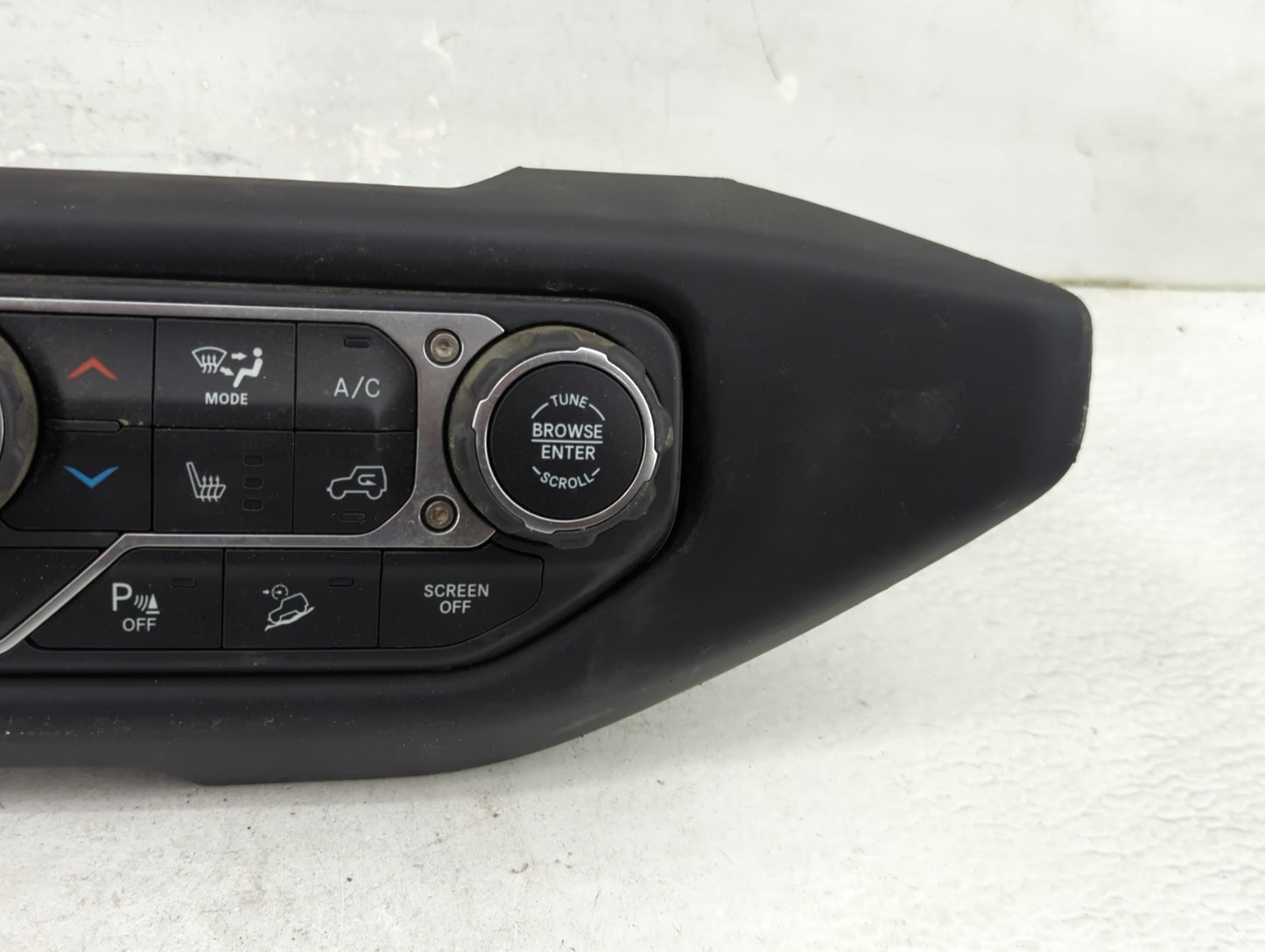 2021-2022 Jeep Wrangler Climate Control Module Temperature AC/Heater Replacement P/N:P6SX70DX9AA Fits Fits 2021 2022 OEM Use