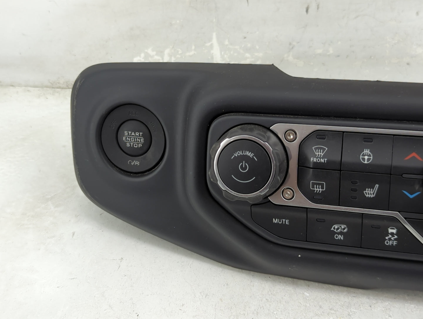 2019-2022 Jeep Wrangler Climate Control Module Temperature AC/Heater Replacement P/N:P7BJ22DX9AA Fits Fits 2019 2020 2021 20