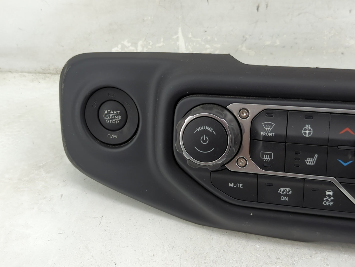 2019-2022 Jeep Wrangler Climate Control Module Temperature AC/Heater Replacement P/N:P7BJ22DX9AA Fits Fits 2019 2020 2021 20