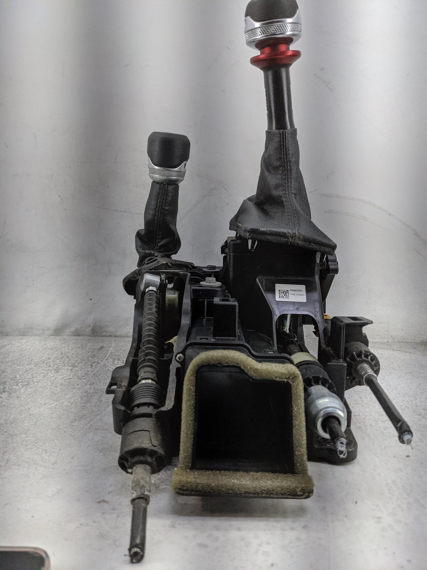 2021 Jeep Wrangler Floor Console Assembly Shifter - Oemusedautoparts1.com